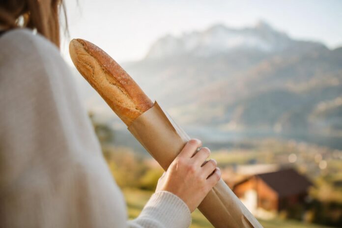 quand-votre-baguette-devient-un-support-publicitaire-en-is-re-et-savoie